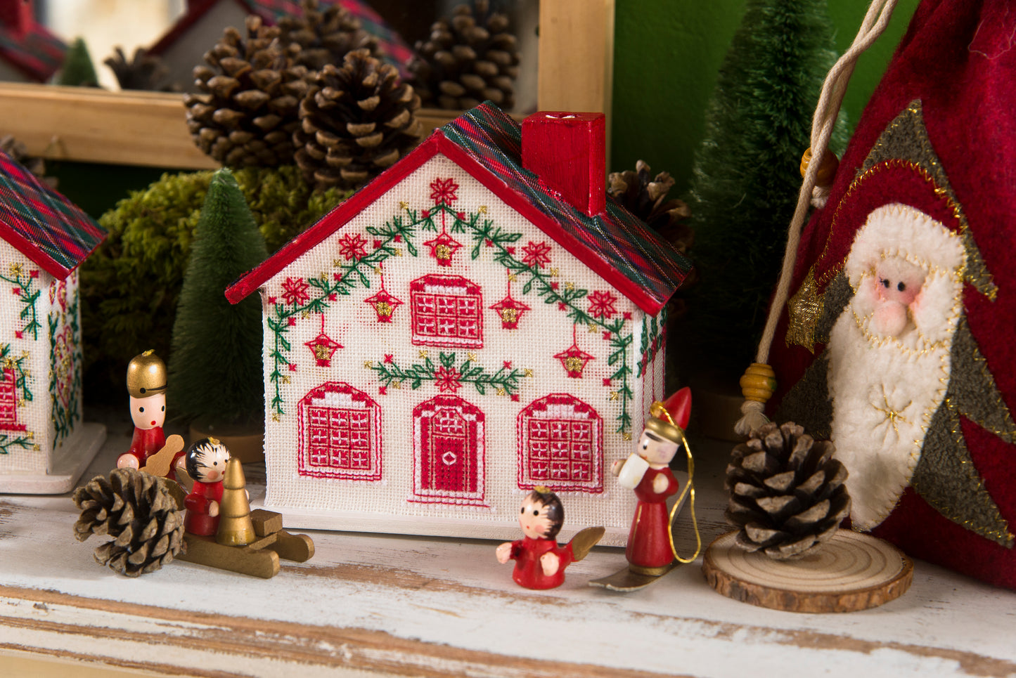 Grille : Maisons de Noël brodées, Création Point de Croix