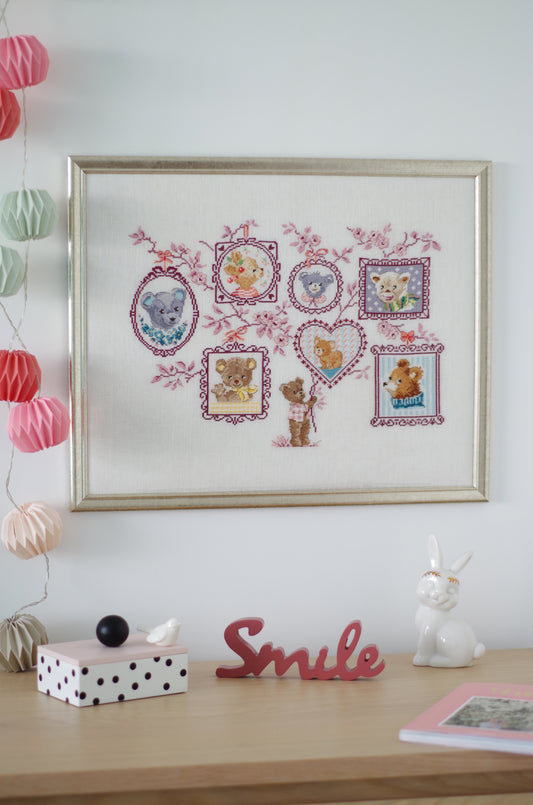 Grille de broderie point de croix imprimée avec symboles et couleurs DMC – Ours en peluche, 6 pages