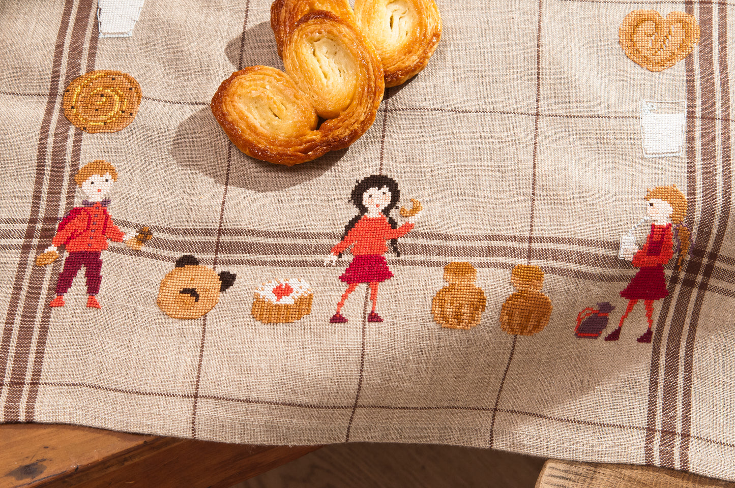 Chart: "Little Treats" Tea Towel, Cross Stitch Design