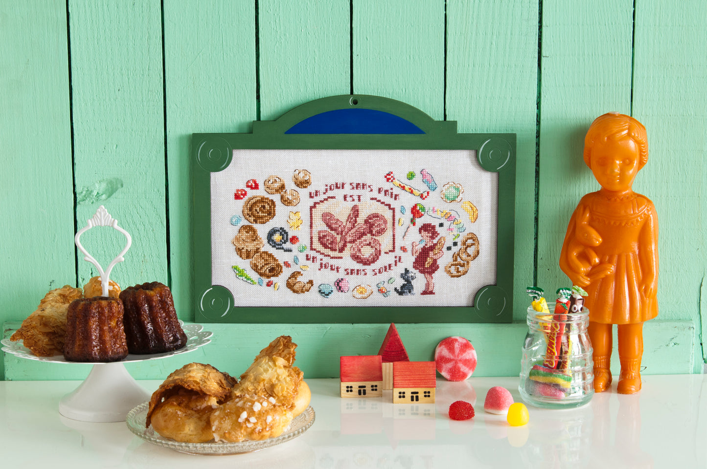 12 Charts: Parisian Plates Collection "The Shops", Véronique Enginger, Cross Stitch Creation