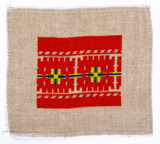 Grille point de croix – Raffinement d'autrefois, coloris DMC : détail de la frise géométrique modulable sur toile de lin naturel DMC, style classique et contemporain – Création Point de Croix"