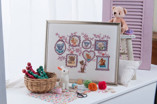 Grille point de croix Ours en peluche – Grand motif réaliste brodé sur toile de lin écru, tableau décoratif chambre enfant, Création Point de Croix