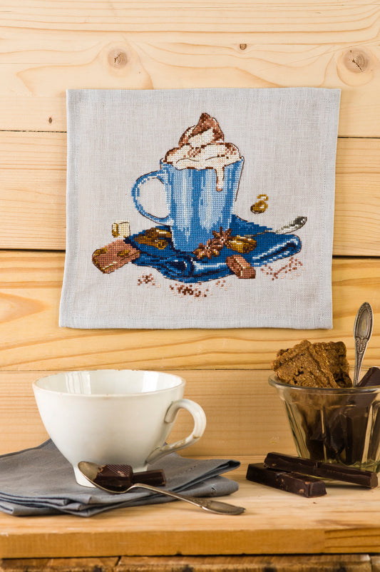 Grille de broderie point de croix « Thé ou chocolat » par Création Point de Croix. Duo de motifs cocooning : chocolat viennois et thé épicé. À broder sur lin ou Aïda.